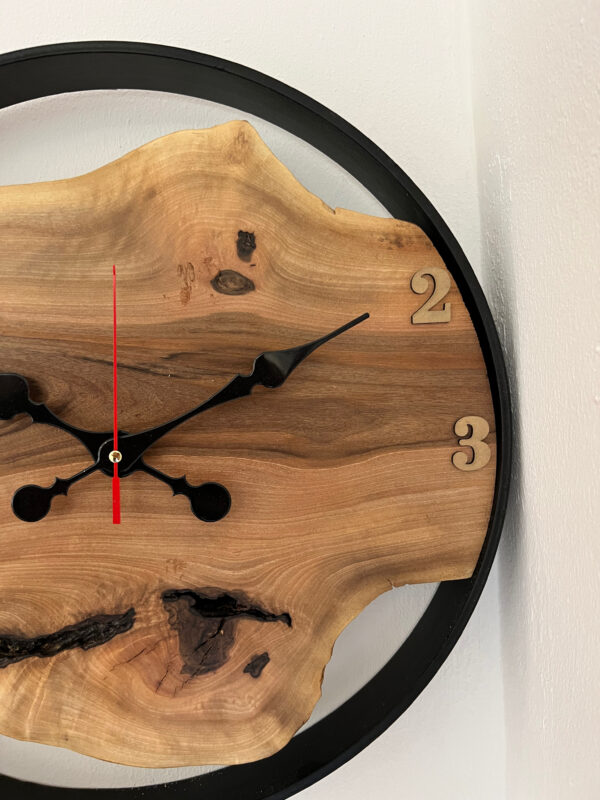 Runde Uhr aus Walnuss mit Metalrahmen | 40Dx4 cm – Bild 5